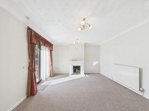 Lounge- click for photo gallery